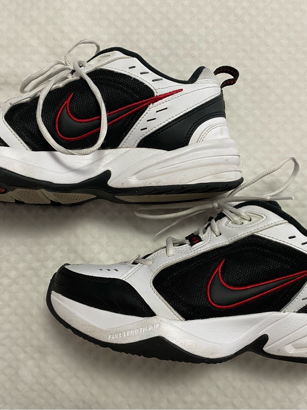 Nike Air Monarch Men’s White, Black & Red Athletic Sneakers - Picture 2 of 9